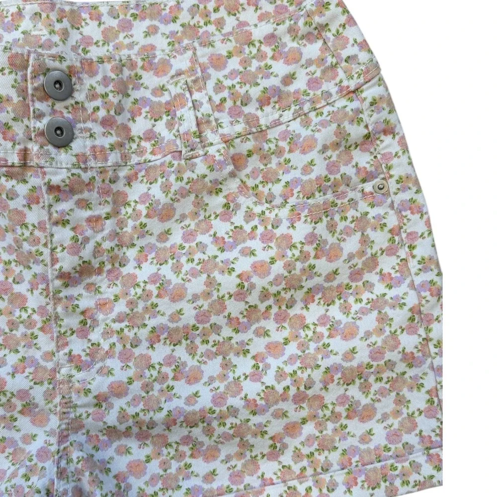 NO BOUNDARIES Women Floral Print High‎ Waist Denim Shorts Size 17
